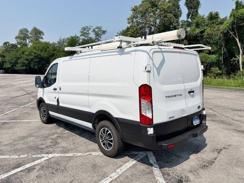 Used 2021 Ford Transit 250 Low Roof RWD image 7