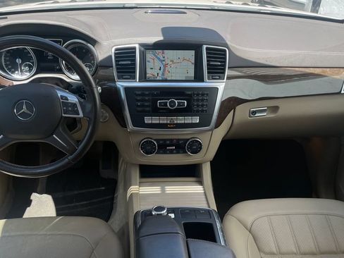 Used 2016 Mercedes-Benz GL 450 4MATIC image 4