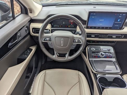 Certified 2022 Lincoln Nautilus Reserve w/ Equipment Group 201A image 15