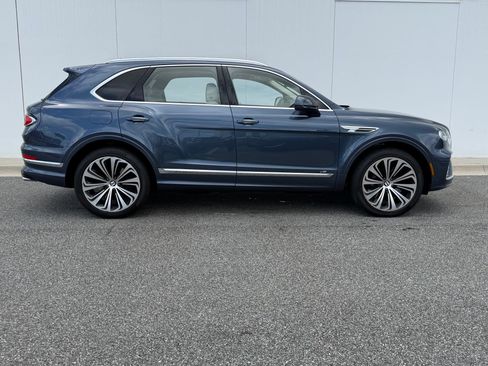 Certified 2022 Bentley Bentayga AWD/4WD image 7