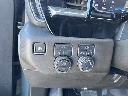 Used 2025 Chevrolet Silverado 1500 LT image 21