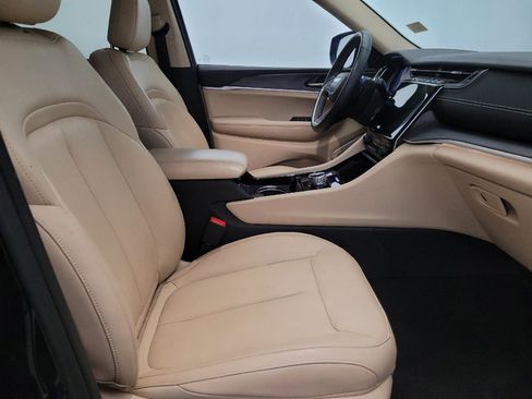 Used 2022 Jeep Grand Cherokee L Limited image 21