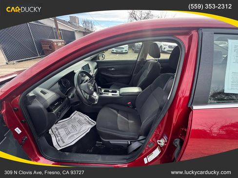 Used 2022 Nissan Sentra SV w/ Trunk Package image 9