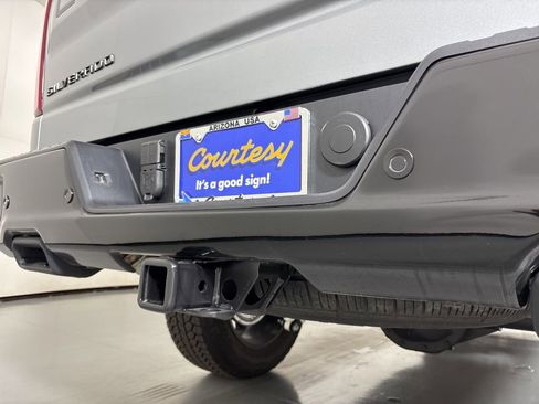 Used 2026 Chevrolet Silverado 1500 LT Trail Boss w/ LT Trail Boss Premium Package AWD/4WD image 16