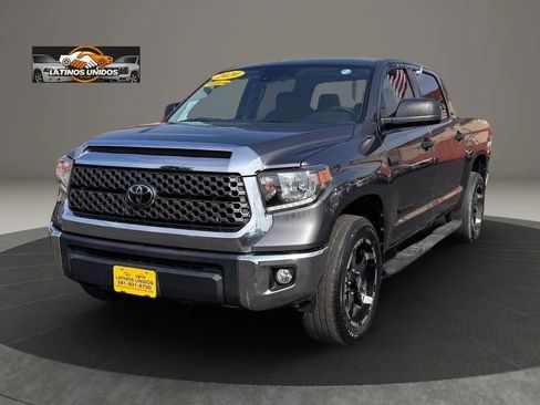 Used 2020 Toyota Tundra SR5 w/ SR5 Leather Package RWD image 3
