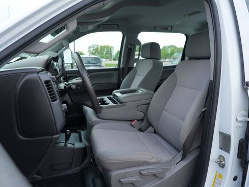 Used 2018 Chevrolet Silverado 3500 W/T AWD/4WD image 19