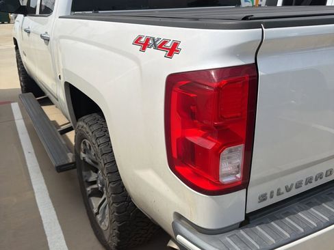 Used 2017 Chevrolet Silverado 1500 High Country AWD/4WD image 3