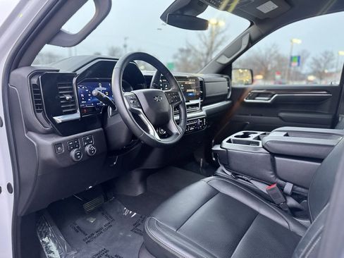 Used 2024 Chevrolet Silverado 1500 RST image 14