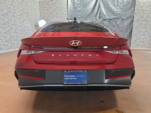 Certified 2025 Hyundai Elantra SEL image 5