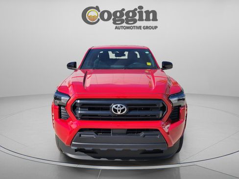 Certified 2025 Toyota Tacoma SR AWD/4WD image 5