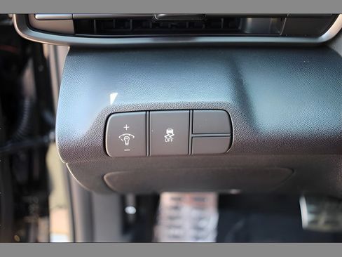 Used 2025 Hyundai Elantra Sport w/ Cargo Package FWD image 17