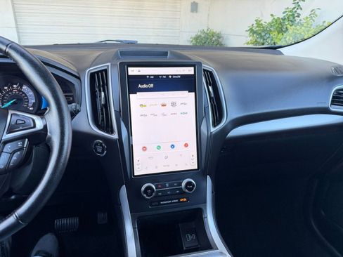 Used 2024 Ford Edge SEL image 20