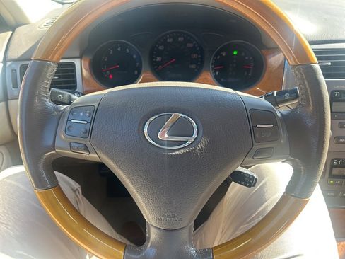 Used 2005 Lexus ES 330 image 2