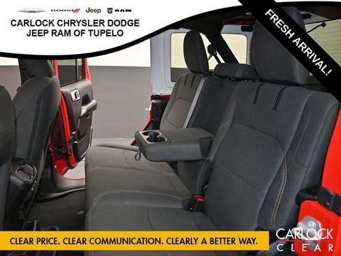 Used 2025 Jeep Wrangler Sahara w/ Safety Group image 29