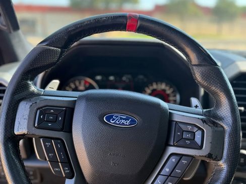 Used 2019 Ford F150 Raptor w/ Equipment Group 802A Luxury image 11