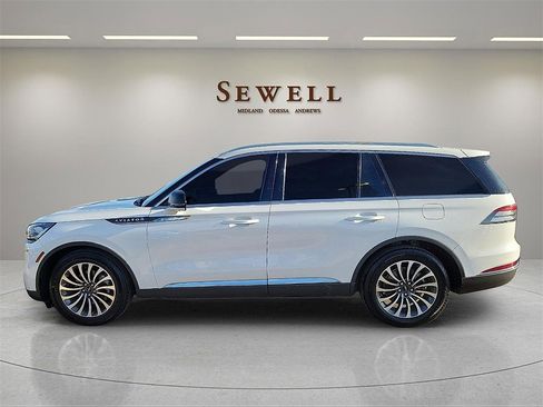 Used 2022 Lincoln Aviator Reserve image 2