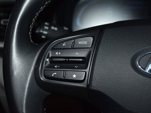 Used 2024 Hyundai Venue SEL image 7