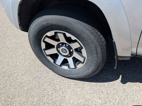 Used 2023 Toyota 4Runner TRD Off-Road Premium w/ Off Road Premium Plus Package AWD/4WD image 5