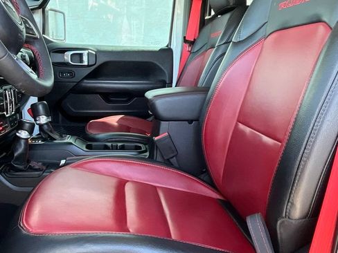 Used 2023 Jeep Wrangler Unlimited Rubicon 4xe AWD/4WD image 7