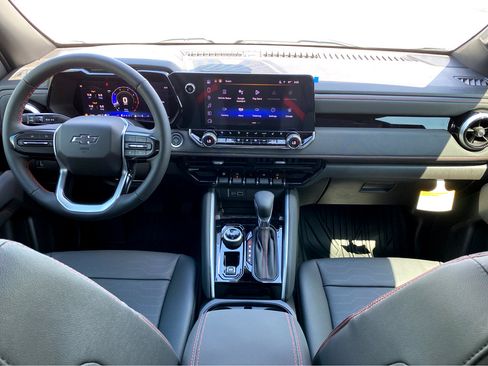 New 2025 Chevrolet Colorado Z71 w/ Technology Package image 4