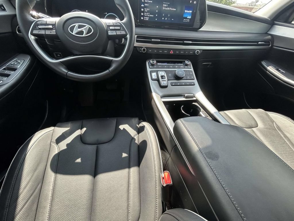 Used 2024 Hyundai Palisade SEL w/ Premium Package FWD image 14