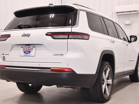 Used 2021 Jeep Grand Cherokee L Limited AWD/4WD image 10