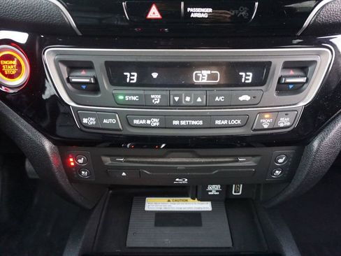 Used 2019 Honda Pilot Elite image 12