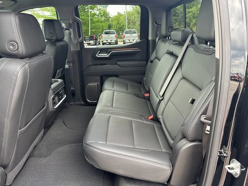 Used 2025 GMC Sierra 1500 Denali w/ Technology Package AWD/4WD image 34