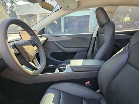Used 2026 Tesla Model Y Long Range AWD/4WD image 24