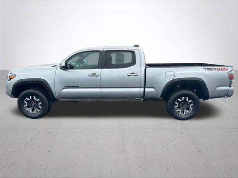 Certified 2023 Toyota Tacoma TRD Off-Road w/ Technology Package AWD/4WD image 11