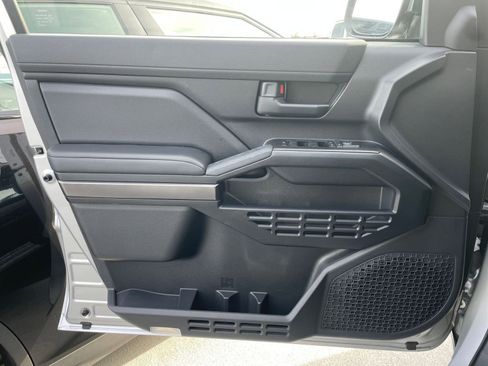 Used 2025 Toyota 4Runner SR5 image 20