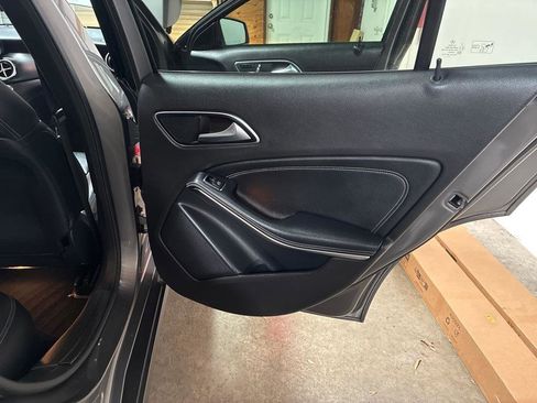 Used 2018 Mercedes-Benz GLA 250 4MATIC image 23