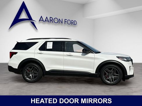 Used 2025 Ford Explorer ST AWD/4WD image 6
