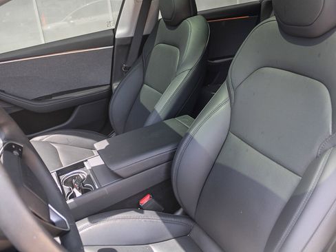 Used 2025 Tesla Model 3 Long Range RWD image 19