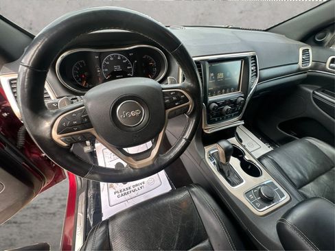 Used 2017 Jeep Grand Cherokee Limited w/ Luxury Group II AWD/4WD image 32
