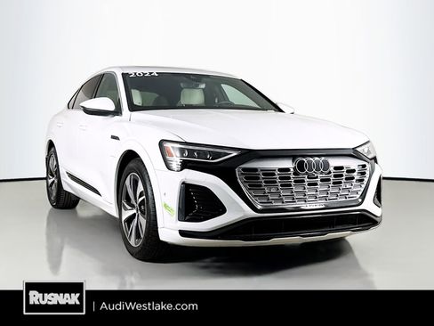 Used 2024 Audi Q8 e-tron Premium Plus w/ Premium Plus Package image 1