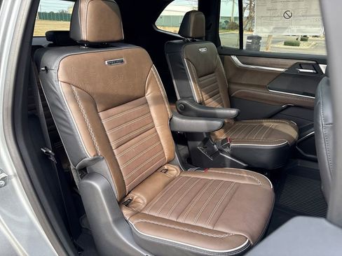 New 2026 GMC Acadia Denali Ultimate w/ LPO, Floor Liner Package FWD image 51