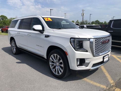 Used 2024 GMC Yukon XL Denali AWD/4WD image 1