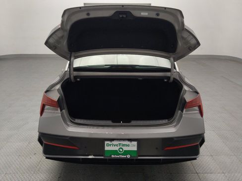 Used 2024 Hyundai Elantra Limited FWD image 29