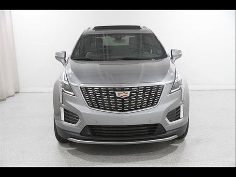 Used 2023 Cadillac XT5 Premium Luxury AWD/4WD image 2