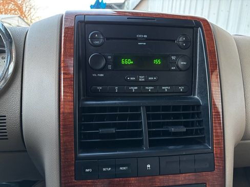 Used 2007 Ford Explorer Eddie Bauer image 17