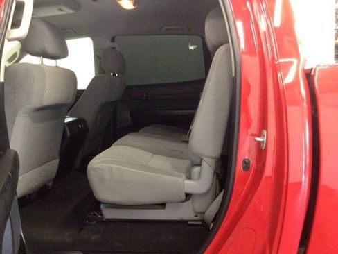 Used 2012 Toyota Tundra 4x4 CrewMax w/ Tow Pkg image 17