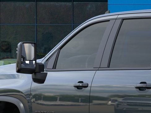 New 2026 Chevrolet Silverado 2500 ZR2 w/ LPO, Dark Essentials Package AWD/4WD image 18