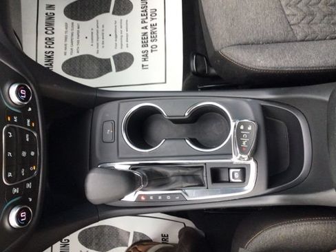 Used 2024 Chevrolet Equinox LT AWD/4WD image 11