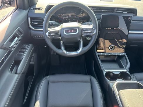 New 2027 GMC Terrain Elevation w/ Elevation Premium Package FWD image 13