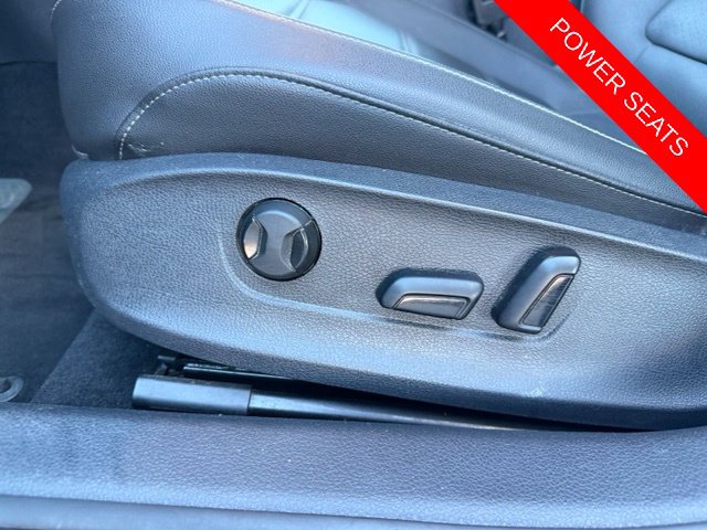 Used 2022 Volkswagen Passat 2.0T SE FWD image 10