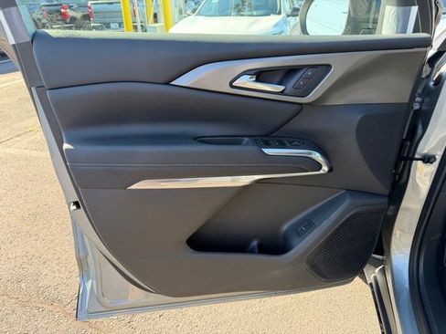 New 2026 Chevrolet Traverse LT w/ Driver Confidence Package FWD image 17
