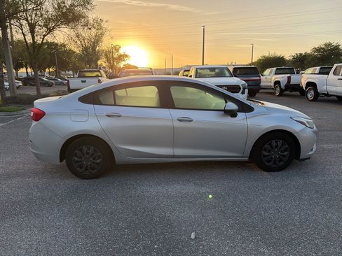 Used 2016 Chevrolet Cruze LS image 6