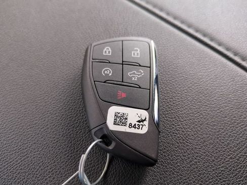 Used 2024 Chevrolet Silverado 1500 LT RWD image 36