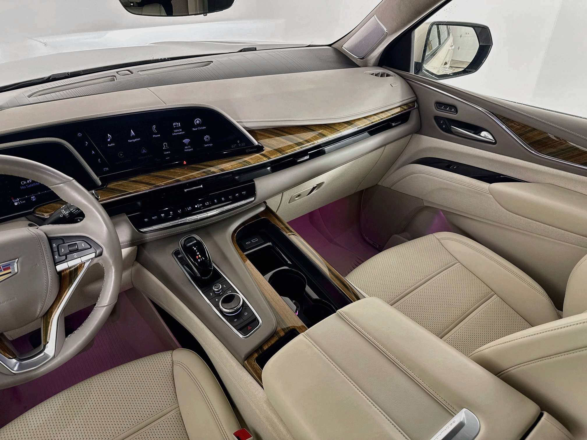 Certified 2021 Cadillac Escalade Sport Platinum AWD/4WD image 28
